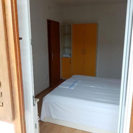 Apartments Iva Baška Voda Eksteriør billede